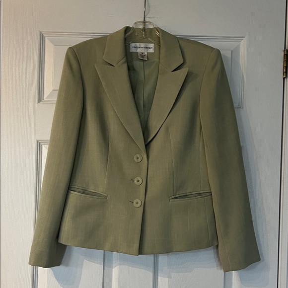 Jones New York Jackets & Blazers - Jones New York Light Green Women's Blazer